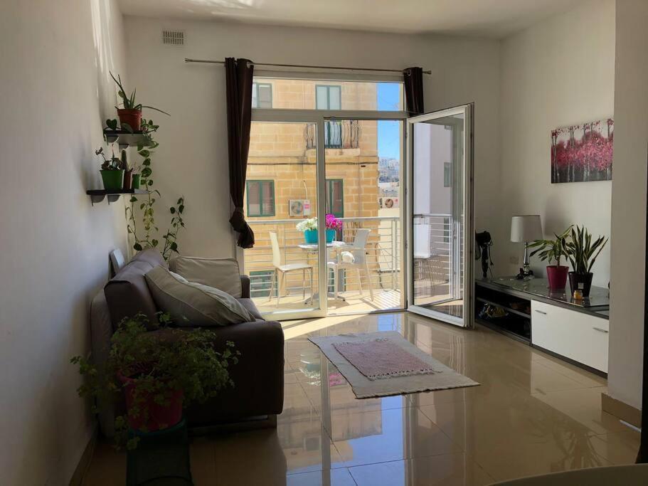 Well Located 2 Bedroom Flat In St.Julians St. Julian's Exterior foto