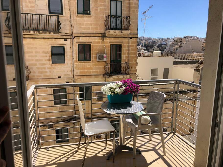 Well Located 2 Bedroom Flat In St.Julians St. Julian's Exterior foto